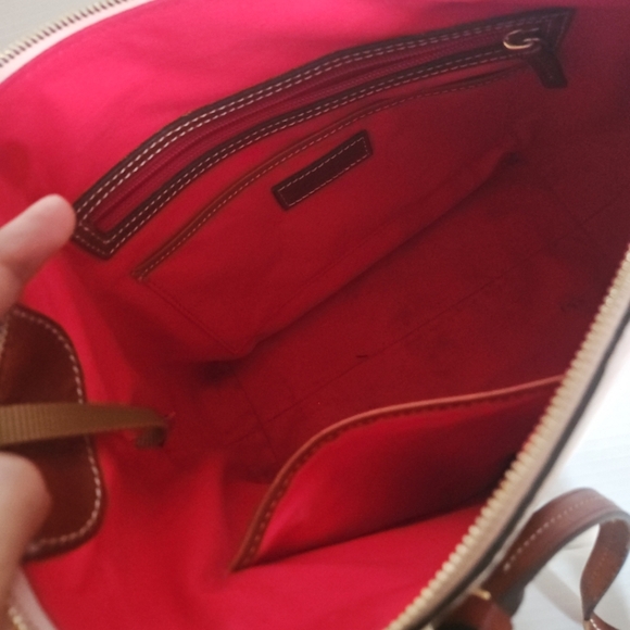 Dooney & Bourke Leather Maxine Tote / Shoulder Bag in Blush Pink - Picture 10 of 12